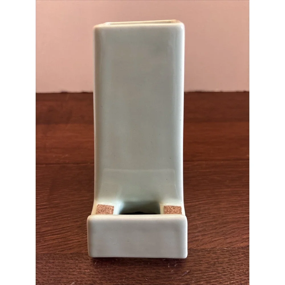 STAK Ceramics Bloom‎ Cell Phone Stand / Dock Vase